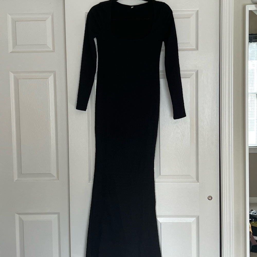Black Long Sleeve Maxi Dress Size Small